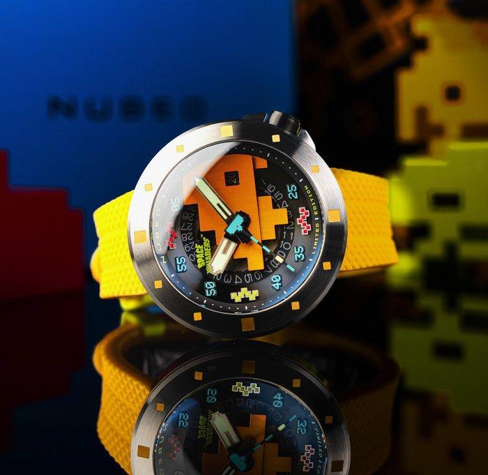 Nubeo - SPACE INVADERS - Limited Edition - Automatic -, Games en Spelcomputers, Spelcomputers | Overige Accessoires