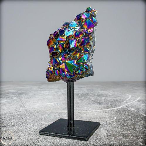 Zeer zeldzaam Regenboog Aura Amethist - Kwarts aan stand-, Verzamelen, Mineralen en Fossielen