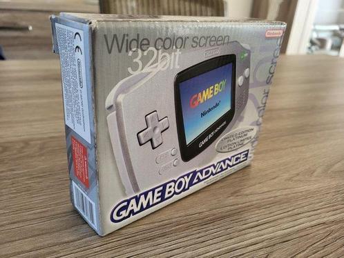 Nintendo - Gameboy Advance - limited edition platinum -, Games en Spelcomputers, Spelcomputers | Overige Accessoires