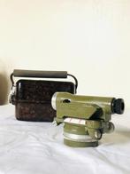 Théodolite - 1950-1960 - Suisse - GKO Kern Aarau laiton