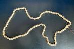 Necklace with carved scull shaped beads - Been - India -