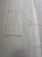 Laken (2) - 270 cm - 170 cm - Geborduurd linnen laken., Antiek en Kunst