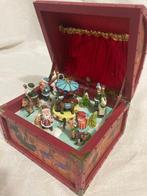 (3) Splendide boite à musique de Noel Rouge , décors animé -