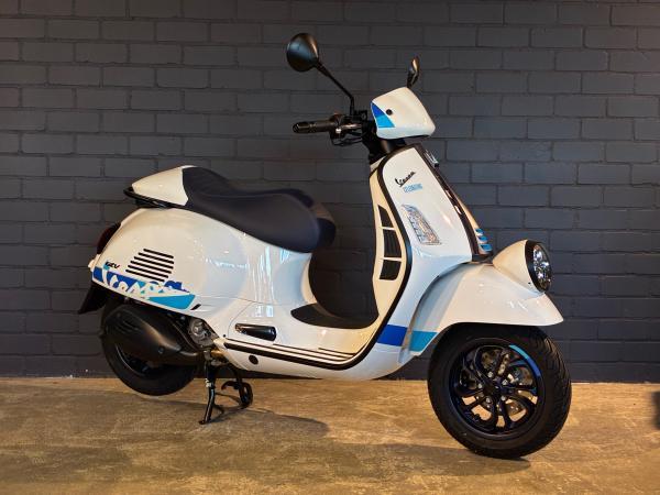 Veiling - Vespa GTV 300 140 Jaar Editie 127/140, Motoren, Motoren | Piaggio