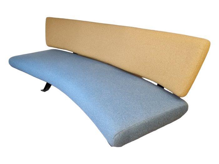 Artifort - Wolfgang C.R. Mezger - Canapé - C341/3 Orbit -, Antiek en Kunst, Antiek | Meubels | Stoelen en Sofa's