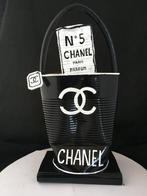 Norman Gekko (XX-XXI) - Chanel Bag with N.5 Perfume (Limited