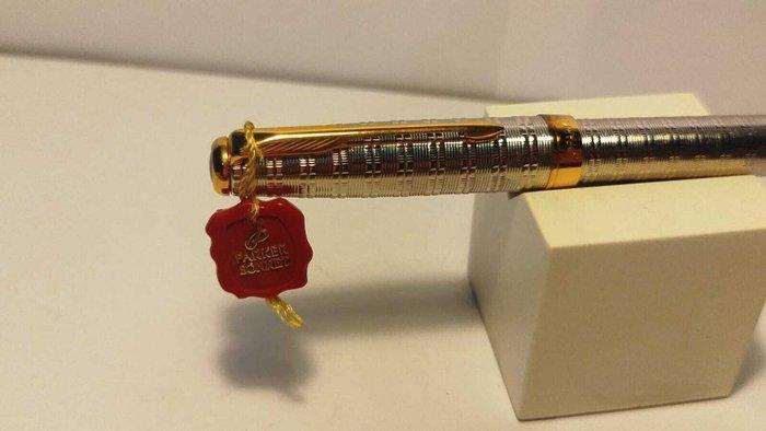 Parker - SILVER STERLING TARTAN 18K GT - Vulpen, Verzamelen, Pennenverzamelingen