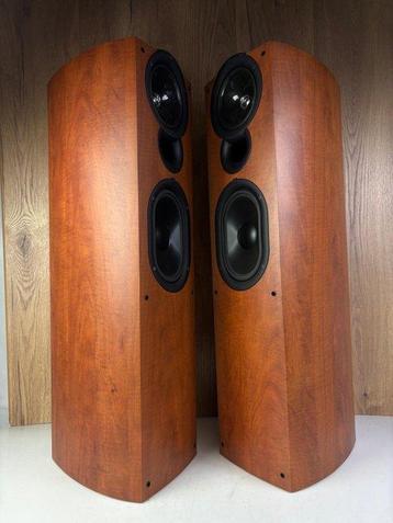Kef - Q7 - Cherry Ensemble d’enceintes beschikbaar voor biedingen