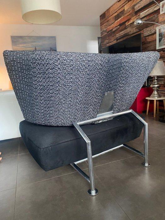 Leolux - Fauteuil - Arka - Metaal, Suède, Textiel, Antiek en Kunst, Antiek | Meubels | Stoelen en Sofa's