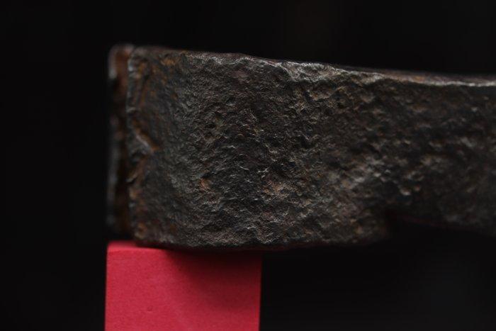 Norseman Zware IJzeren Militaire bijl Relikwie - 15.8 cm, Antiek en Kunst, Antiek | Overige Antiek