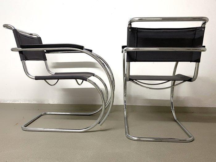Thonet - Ludwig Mies van der Rohe - Stoel (2) - S 533 F -, Antiek en Kunst, Antiek | Meubels | Stoelen en Sofa's