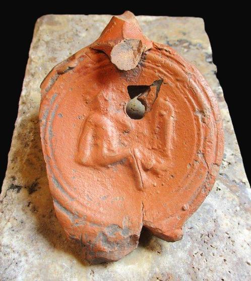 Oud-Romeins Terracotta Gladiator olielamp - 73 mm, Antiek en Kunst, Antiek | Overige Antiek