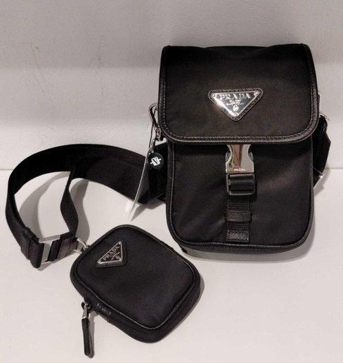 Prada - Sac en bandoulière, Handtassen en Accessoires, Tassen | Damestassen