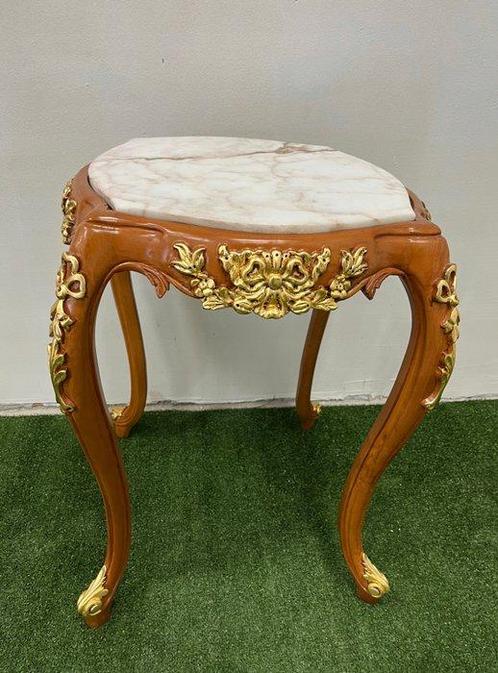 Table - Exquise table dappoint en marbre de style baroque, Antiek en Kunst, Curiosa en Brocante