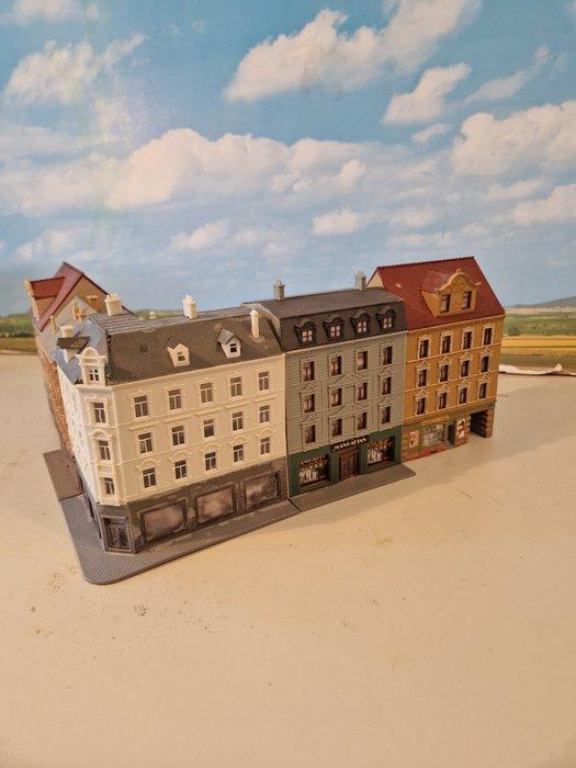 Pola N - Modeltreingebouwen (5) - Stadshuizen, Hobby en Vrije tijd, Modeltreinen | N-Spoor