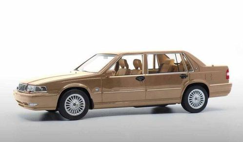 DNA Collectibles 1:18 - Voiture miniature - Volvo S90 Royal, Hobby en Vrije tijd, Modelauto's | 1:5 tot 1:12