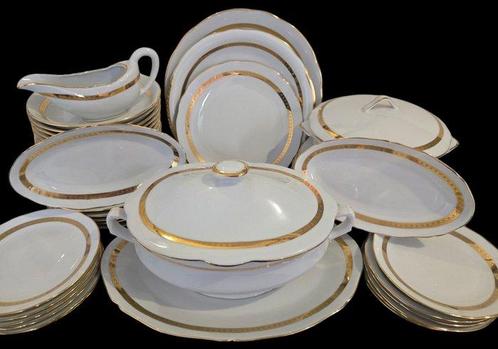 Manufacture Chatres-sur-Cher - Tafelservies voor 12 (44) -, Antiek en Kunst, Antiek | Meubels | Tafels