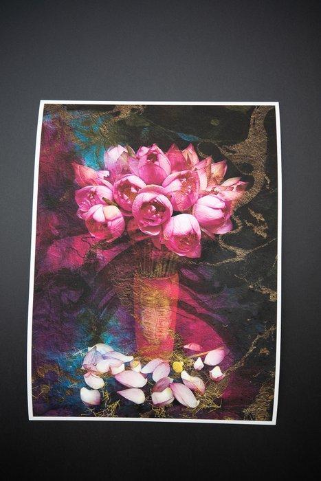 Viet Ha Tran - The pink lotus, Antiek en Kunst, Kunst | Designobjecten