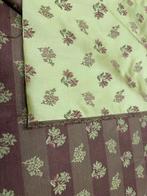 Bouquet Dorato op Raso d’Autunno - Meubelstof - 2.5 m - 2.8, Antiek en Kunst