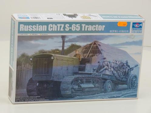 Schaal 1:35 Trumpeter 5538 Russian chTZ S-65 Tractor #64, Hobby & Loisirs créatifs, Modélisme | Figurines & Dioramas, Enlèvement ou Envoi