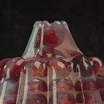 Ursula van de Bunte - Captured Grapes