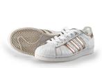 Adidas Sneakers in maat 37,5 Wit | 5% extra korting, Kleding | Dames, Wit, Zo goed als nieuw, Sneakers, Verzenden