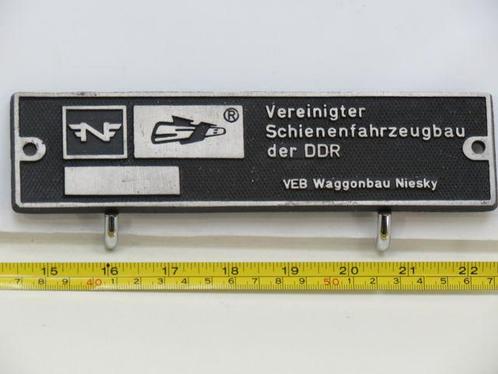 EisenbahnSchild Vereinigter Schienenfahrzeugbau der DDR N..., Verzamelen, Spoorwegen en Tram, Overige typen, Nieuw, Ophalen of Verzenden