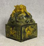 Zegel Draak met de vier Hemelse Beschermers - Brons - China, Antiek en Kunst