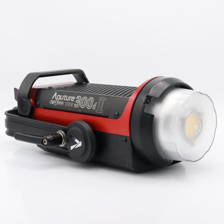 Aputure LS C300d II (V-mount) | Occasion (TVA incluse), Audio, Tv en Foto, Fotografie | Fotostudio en Toebehoren, Ophalen of Verzenden