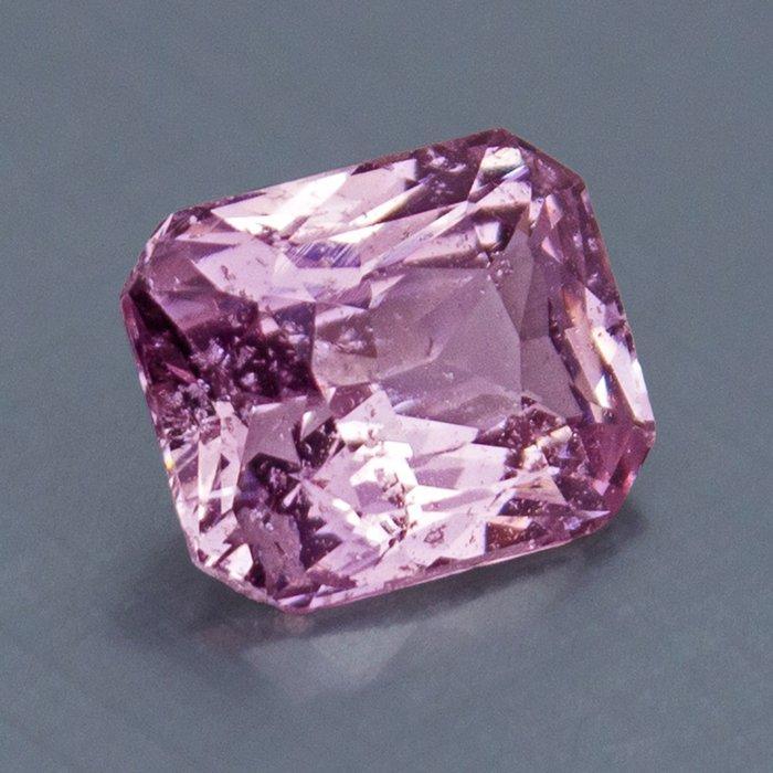 1 pcs Oranje, Roze Padparacha saffier - 2.16 ct -, Handtassen en Accessoires, Edelstenen