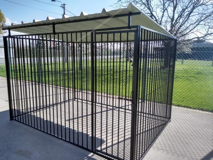 Hondenren 2 x 3 m met deur - 8 cm spijl ZWART met DAK, Dieren en Toebehoren, Hondenbenches, Nieuw