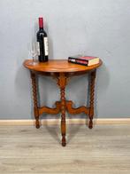 Elegante half ronde bijzettafel met gedraaide poten -, Antiek en Kunst