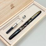 Kuretake & Wancher - Maki-e with Shidare-Sakura design -, Nieuw