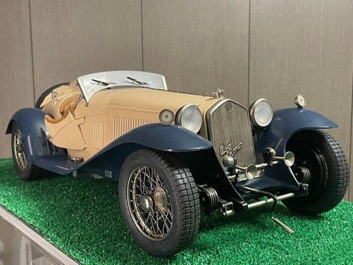 Pocher 1:8 - Voiture miniature - Alfa Romeo 8C Spider, Hobby en Vrije tijd, Modelauto's | 1:5 tot 1:12