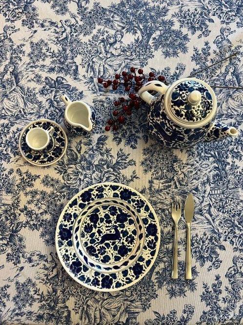 Nappe Toile de Jouy pour grandes tablées. Lélégance à la, Antiek en Kunst, Curiosa en Brocante