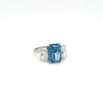 Ring - 14 karaat Witgoud - 7.17ct. tw. Blauw Diamant (Fancy