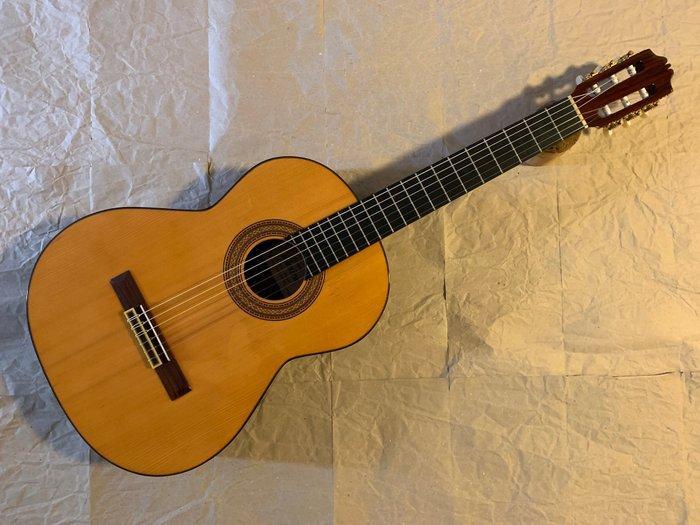 Admira - Avila - - Klassieke gitaar - Spanje, Muziek en Instrumenten, Snaarinstrumenten | Gitaren | Akoestisch