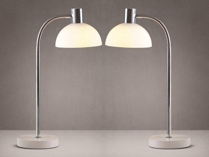 Herstal - Lampe de table (2) - Vienda Read - Bras flexible -, Antiquités & Art, Art | Objets design