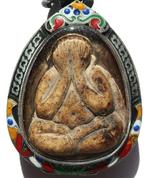 De Onkwetsbare Monnik - Heilige amulet Phra Pidta -