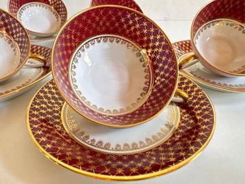 Limoges, Porcelaine de Paris - René Caire - Kop en schotel -