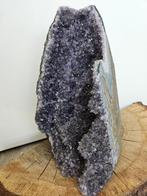 amethist Geode - Hoogte: 23 cm - Breedte: 10.5 cm- 2344 g -, Verzamelen, Mineralen en Fossielen