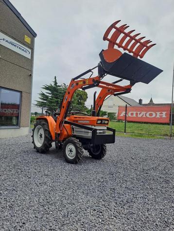 Kubota B1600 + chargeur frontal, Articles professionnels, Neuf