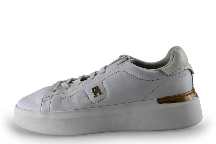 Tommy Hilfiger sneakers in maat 40 Wit | 25% korting, Kleding | Dames, Schoenen, Wit, Zo goed als nieuw, Sneakers, Verzenden