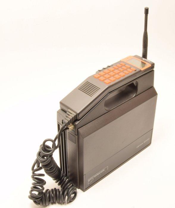 Ericsson Carvox 4000 - Mobiele telefoon (1), Games en Spelcomputers, Spelcomputers | Overige Accessoires