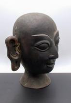 Origineel koperen repousséwerk in de vorm van het hoofd van, Antiek en Kunst