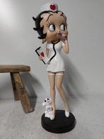 Statue, Betty Boop as a nurse - 36 cm - polyresine