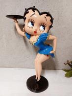 Beeld, 52 cm high statue of Betty Boop in blue dress