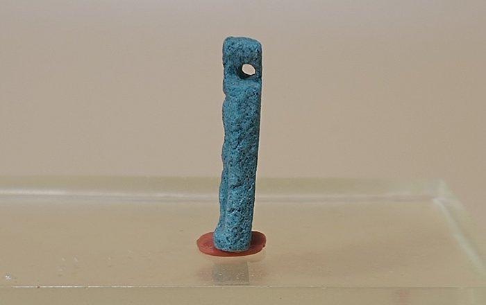 Oud-Egyptisch Faience Plaquette-amulet die een staande, Verzamelen, Mineralen en Fossielen