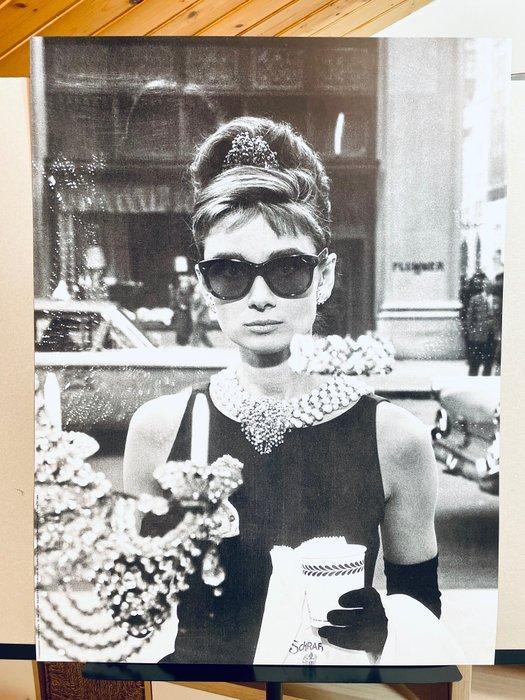 Audrey Hepburn at - Breakfast at Tiffanys, 1961, Antiek en Kunst, Antiek | Overige Antiek