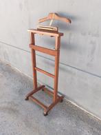 Dressboy - Hout - Nachtelijke charmeur met hanger, Antiek en Kunst